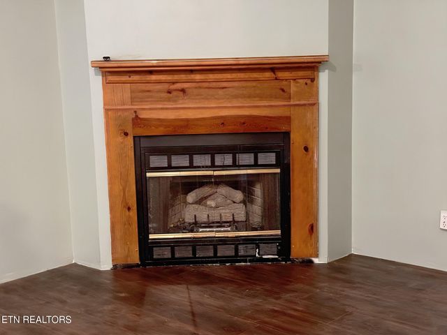 2065 Waldens Creek Rd, Sevierville, TN 37862