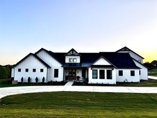 12301 Bella Sera Drive, Fort Worth, TX 76126