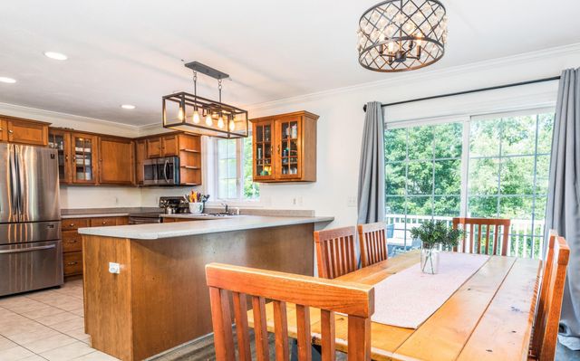 7 Squire Drive, Somersworth, NH 03878