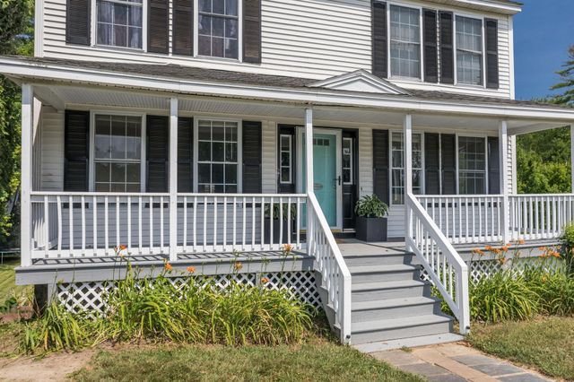 7 Squire Drive, Somersworth, NH 03878