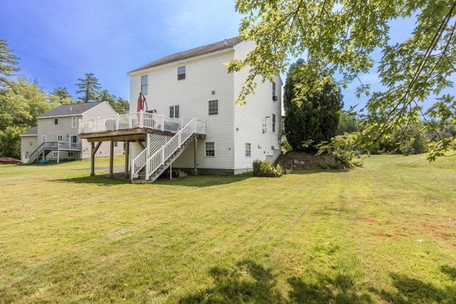 7 Squire Drive, Somersworth, NH 03878