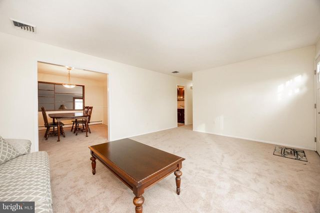 479 DOUGLAS DR, West Chester, PA 19380