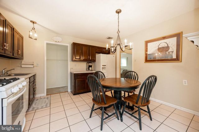 479 DOUGLAS DR, West Chester, PA 19380