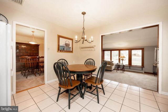 479 DOUGLAS DR, West Chester, PA 19380