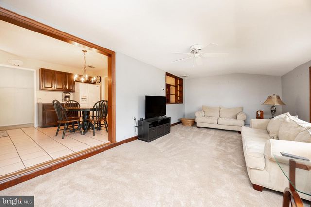 479 DOUGLAS DR, West Chester, PA 19380