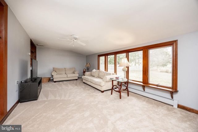 479 DOUGLAS DR, West Chester, PA 19380