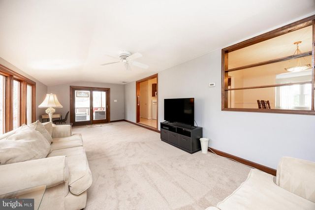 479 DOUGLAS DR, West Chester, PA 19380