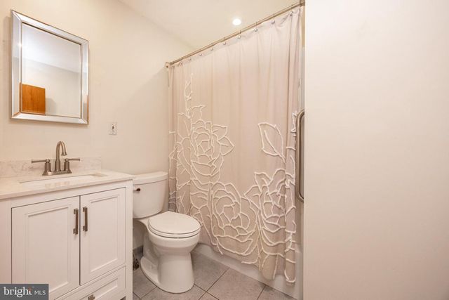 479 DOUGLAS DR, West Chester, PA 19380