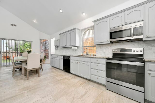 3921 Old Richwood Lane, Fort Worth, TX 76244