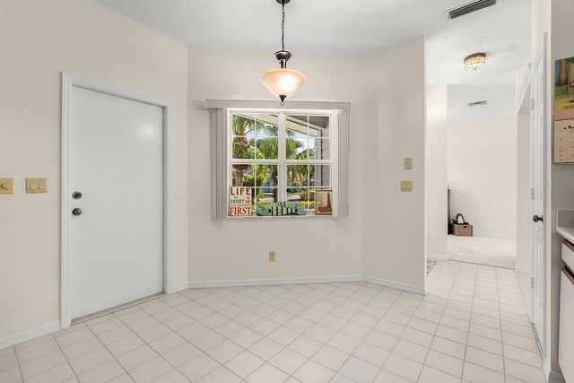 431 Tamarind Place, Vero Beach, FL 32962