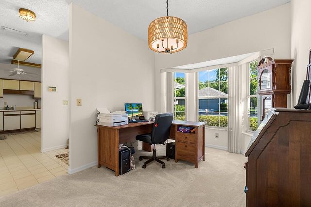 431 Tamarind Place, Vero Beach, FL 32962