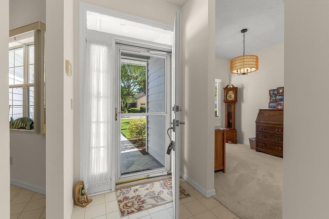 431 Tamarind Place, Vero Beach, FL 32962