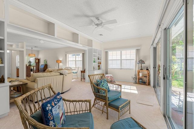 431 Tamarind Place, Vero Beach, FL 32962