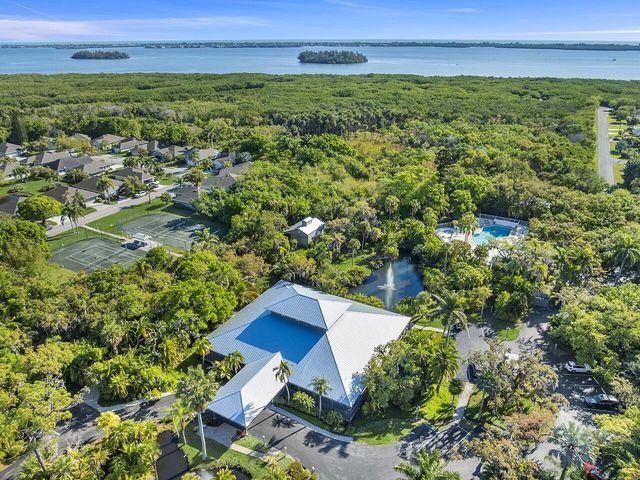 431 Tamarind Place, Vero Beach, FL 32962