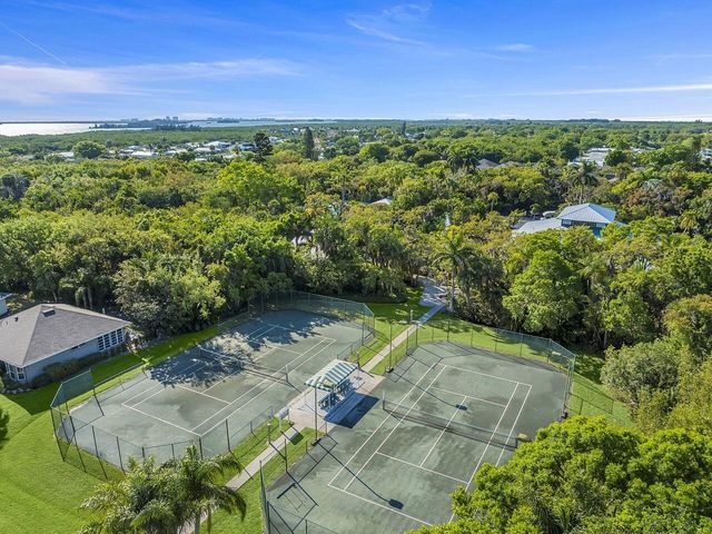 431 Tamarind Place, Vero Beach, FL 32962