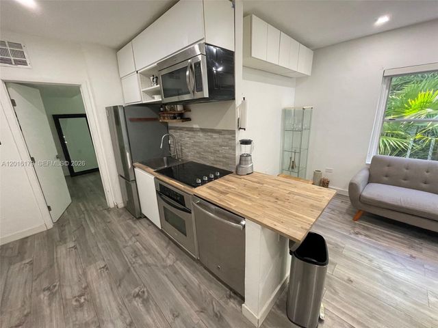 1555 Pennsylvania Ave 110, Miami Beach, FL 33139