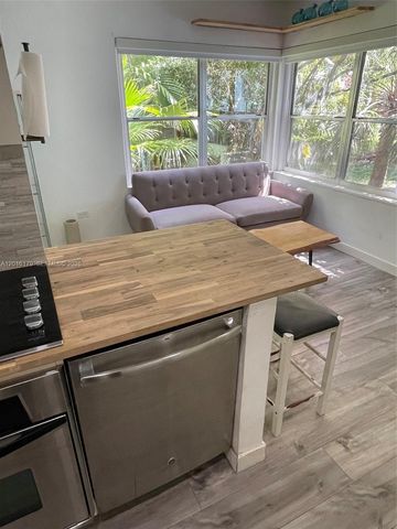 1555 Pennsylvania Ave 110, Miami Beach, FL 33139