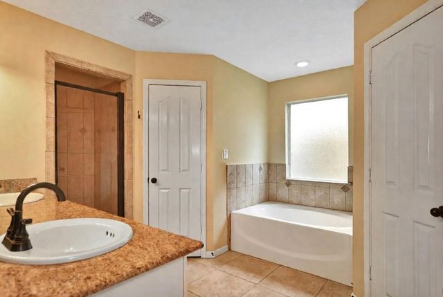 11807 Briarwood Lane, Montgomery, TX 77356