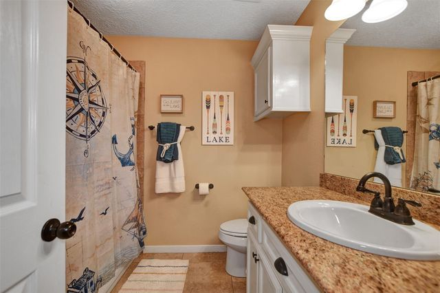 11807 Briarwood Lane, Montgomery, TX 77356