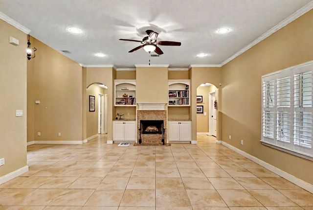 11807 Briarwood Lane, Montgomery, TX 77356