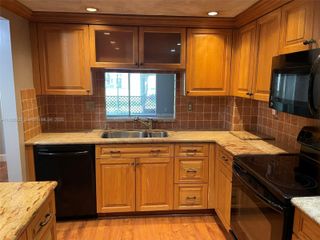 8735 Ramblewood Dr 114, Coral Springs, FL 33071