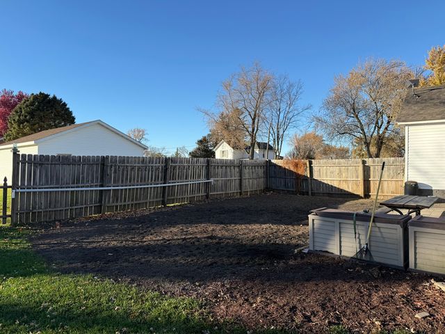 359 Wyoming Avenue, Paw Paw, IL 61353