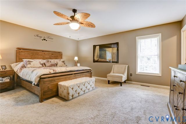 9689 Shannon Hill Rd, Louisa, VA 23093