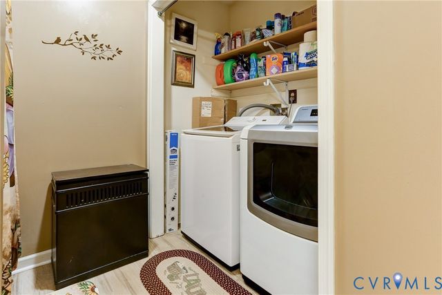 9689 Shannon Hill Rd, Louisa, VA 23093