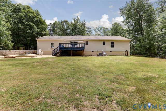 9689 Shannon Hill Rd, Louisa, VA 23093