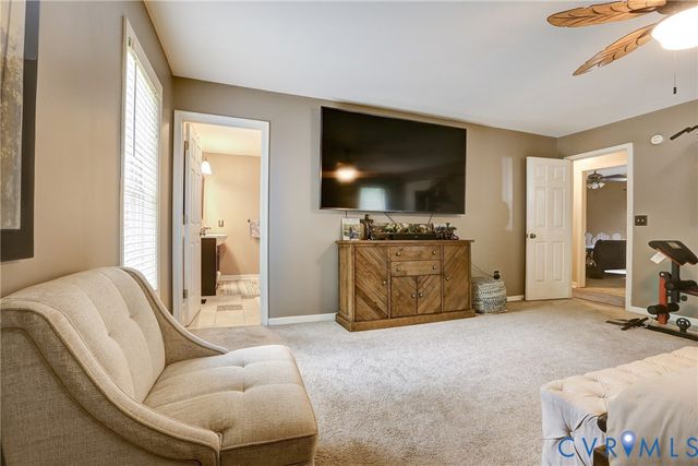 9689 Shannon Hill Rd, Louisa, VA 23093