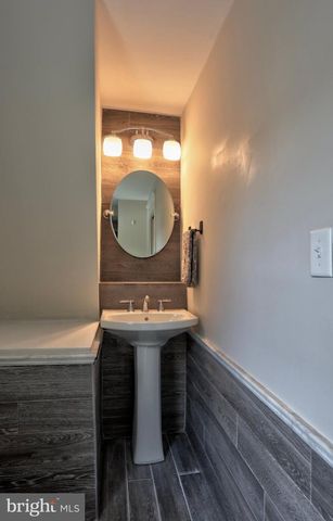 101 E WAYNE TER, Collingswood, NJ 08108