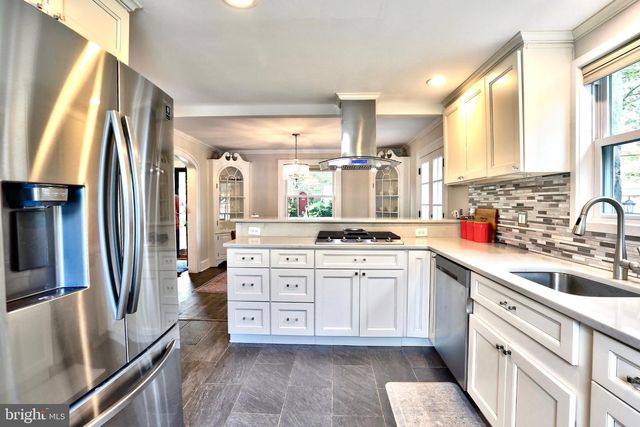 101 E WAYNE TER, Collingswood, NJ 08108