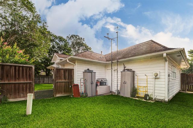 4207 Bear Lodge Court, Houston, TX 77084