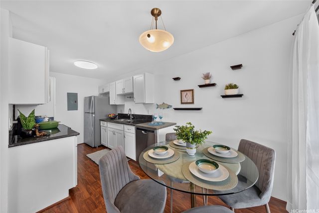 94-1073 Kepakepa Street E5, Waipahu, HI 96797