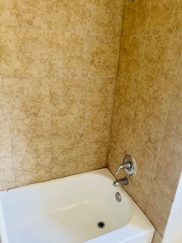 6320 Midway Road C, Springtown, TX 76082