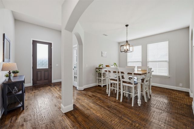 1215 The Trails Drive, Blue Ridge, TX 75424