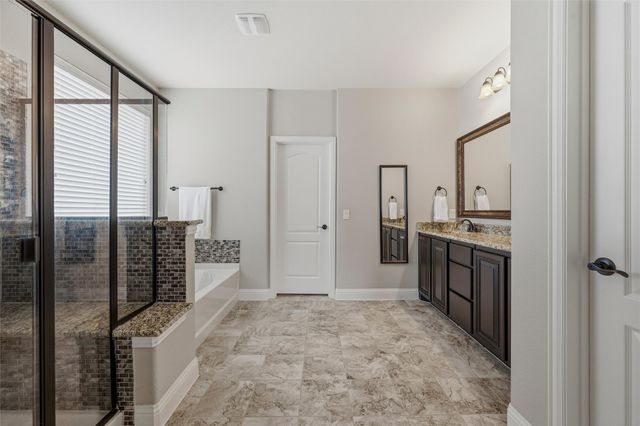 1215 The Trails Drive, Blue Ridge, TX 75424