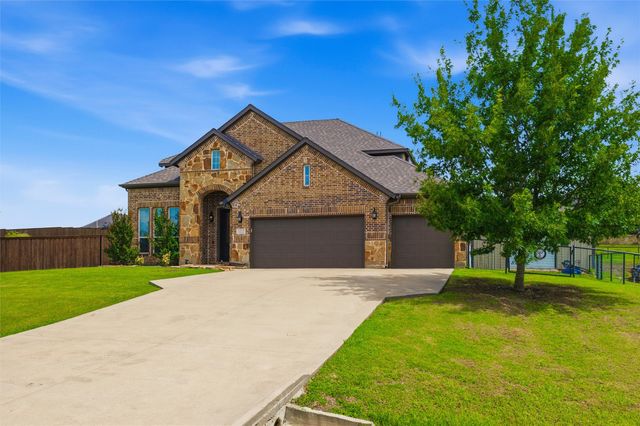 1215 The Trails Drive, Blue Ridge, TX 75424