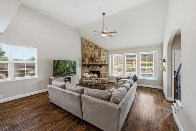 1215 The Trails Drive, Blue Ridge, TX 75424