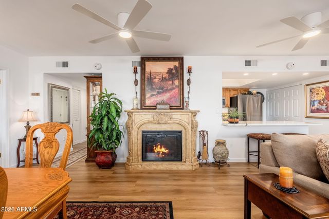 10330 W THUNDERBIRD Boulevard C114, Sun City, AZ 85351