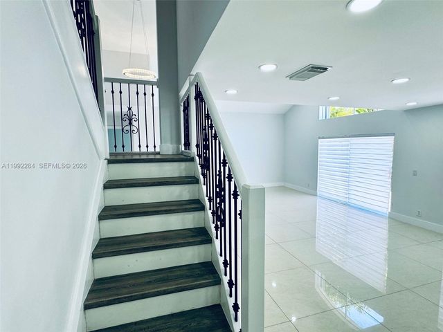 5002 SW 35th Ter, Hollywood, FL 33312