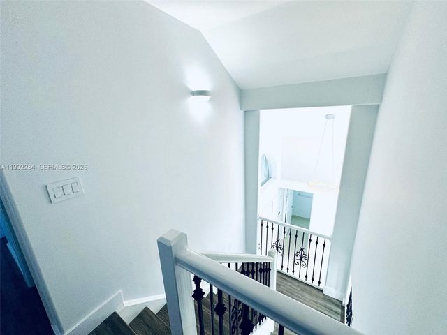 5002 SW 35th Ter, Hollywood, FL 33312