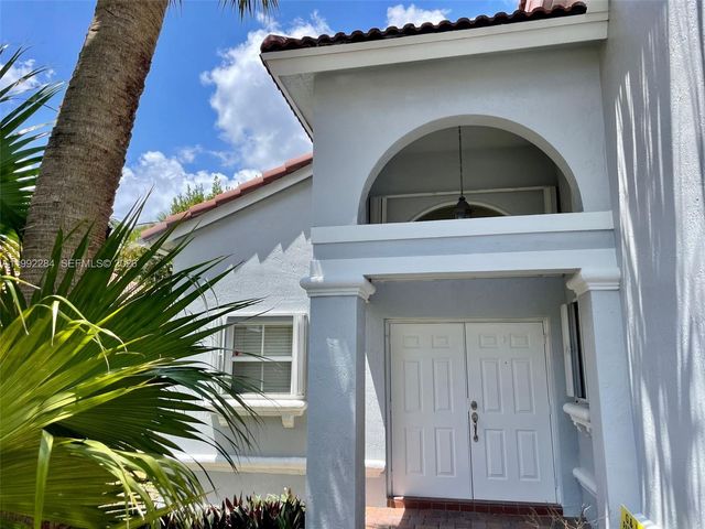 5002 SW 35th Ter, Hollywood, FL 33312