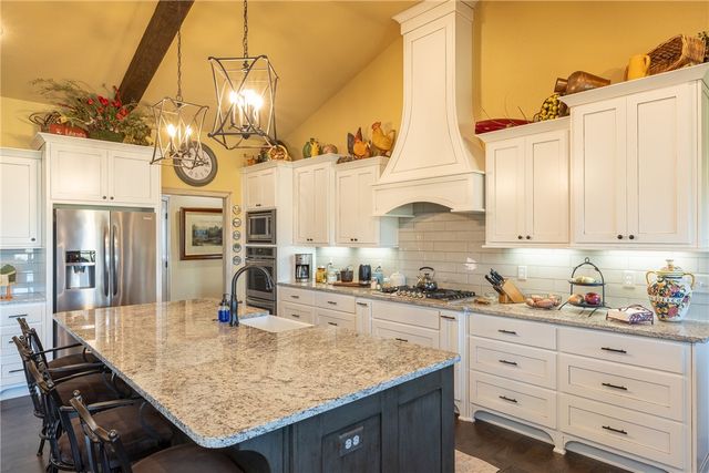 15350 Blackburn Road, Prairie Grove, AR 72753