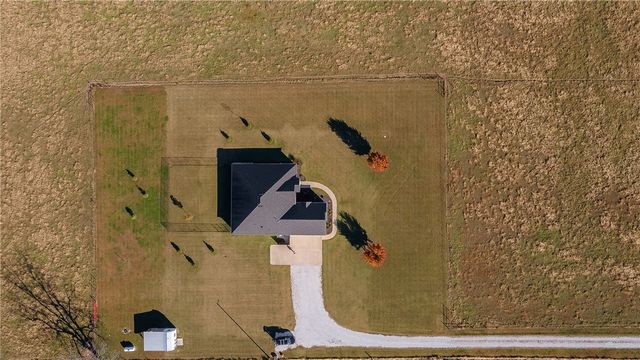 15350 Blackburn Road, Prairie Grove, AR 72753