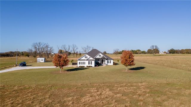15350 Blackburn Road, Prairie Grove, AR 72753