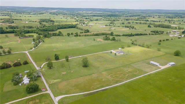 15350 Blackburn Road, Prairie Grove, AR 72753