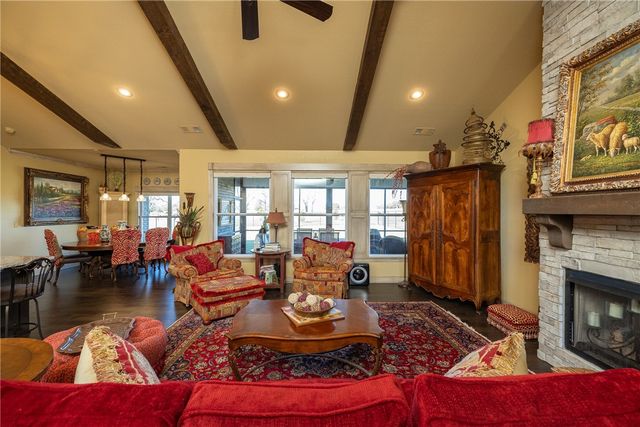 15350 Blackburn Road, Prairie Grove, AR 72753