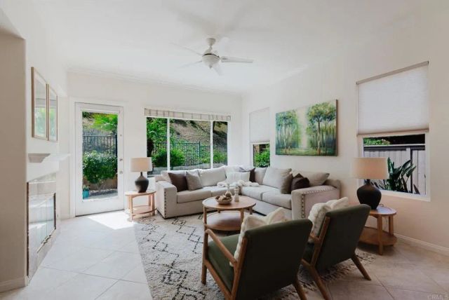 6374 Paseo Aspada Street, Carlsbad, CA 92009