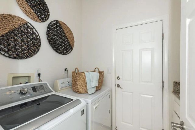 6374 Paseo Aspada Street, Carlsbad, CA 92009